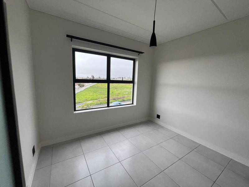 To Let 2 Bedroom Property for Rent in Zevenzicht Western Cape